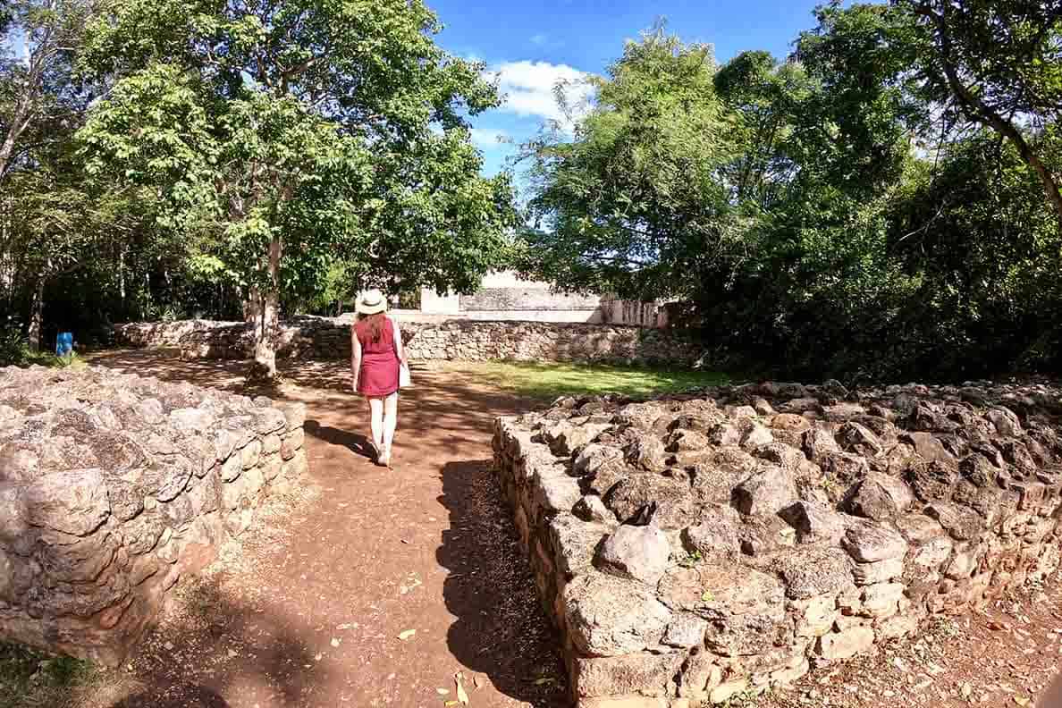 Did you know you can CLIMB on the ruins in Ek' Balam, Mexico?? Yep- the Ek' Balam ruins near Valladolid is one of the last Mayan sites where you are allowed to look inside rooms, climb to the top of the pyramids and imagine life thousands of years ago. This post tells you EXACTLY how to get there, what you need to bring and do when you are visiting Ek' Balam. #ekbalam #mexico #ruins #yucatan #blackjaguar #mayanruins #ek'balam