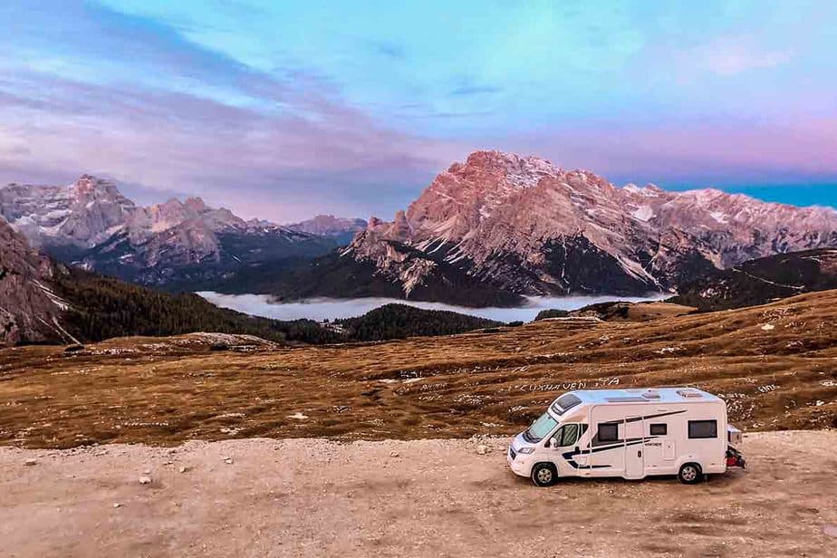 Motorhoming & Campervanning in Italy- The Ultimate Guide